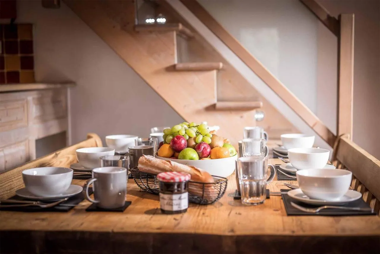 Madame Vacances Chalet Silvana Meribel 0*,